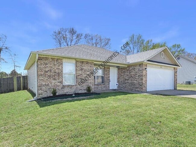 Building Photo - 23 Green Apple Dr