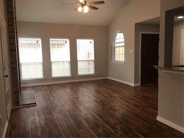 Building Photo - 2124 Avignon Dr