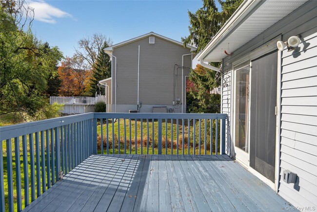 Building Photo - 20 Peter Bush Dr