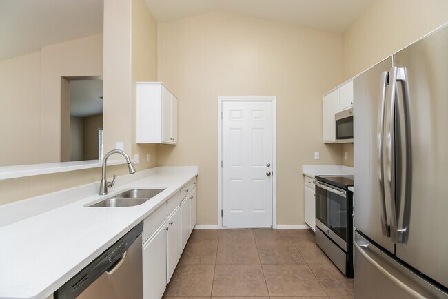 Building Photo - 14908 W Watson Cir