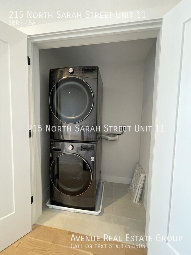 Building Photo - 215 N Sarah St