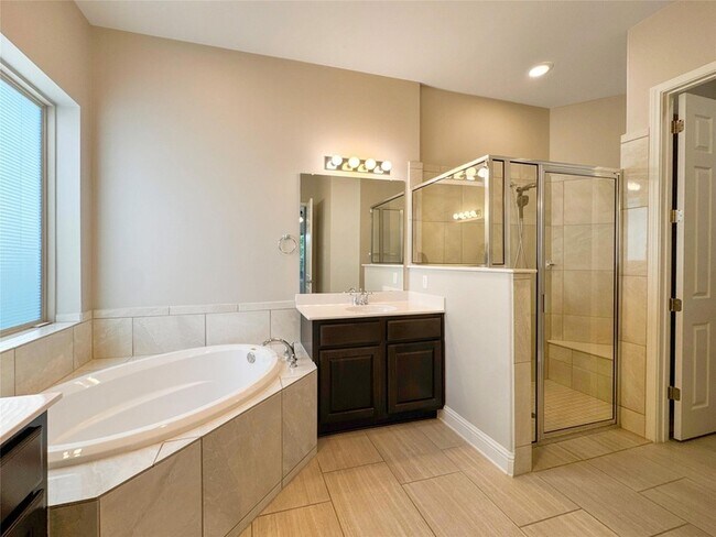 Building Photo - 7112 Cut Plains Trail