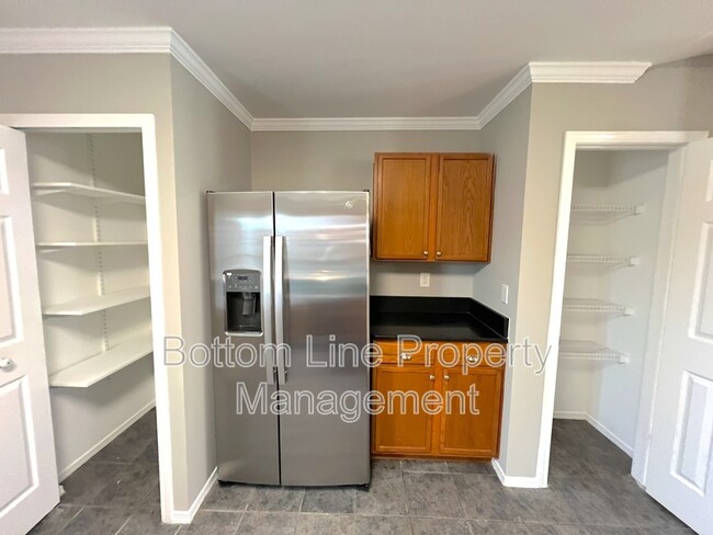 Building Photo - 10957 Dry Stone Dr