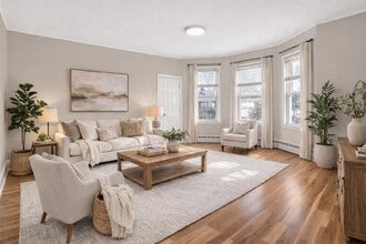 Building Photo - 105 W 6th St