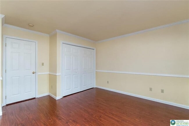 Building Photo - 537 Kemmerer Ln