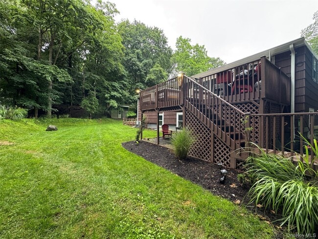 Building Photo - 328 E Broadway