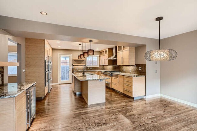 Building Photo - Beautiful Cherry Creek Home- Great Location! Low maintenance yard! Flexible Move In Date