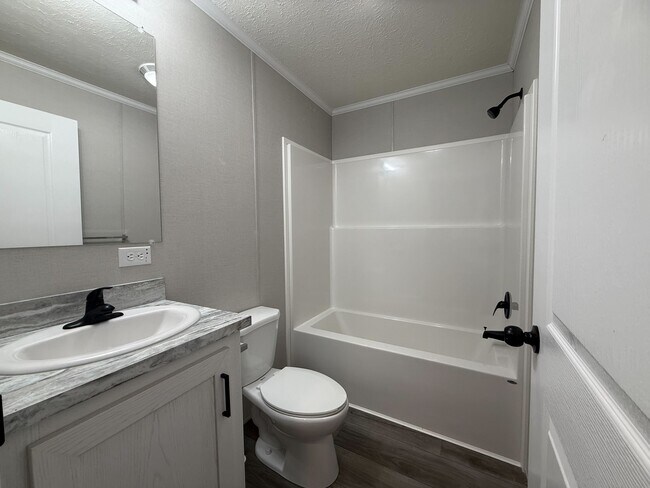 Building Photo - 29649 Cambridge Ct