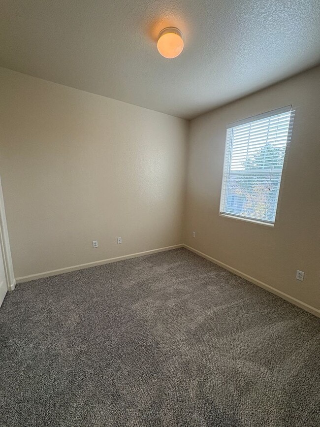 Building Photo - 2857 Tourbrook Way