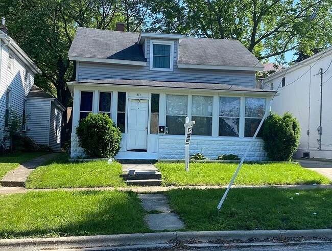 Building Photo - 315 Julian St