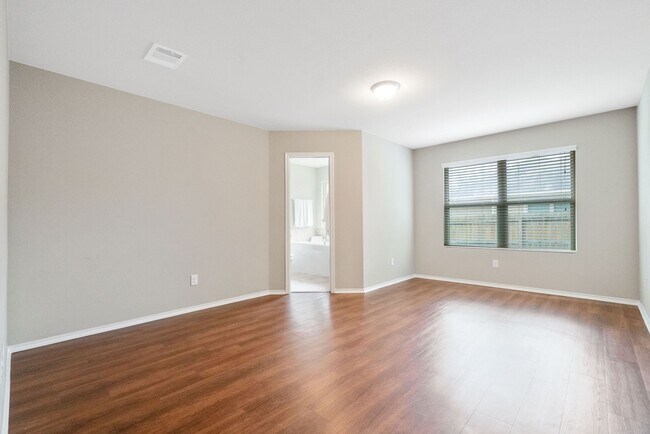 Building Photo - 967 Oak Terrace Dr