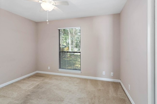 Building Photo - 303 Reynoso Ave