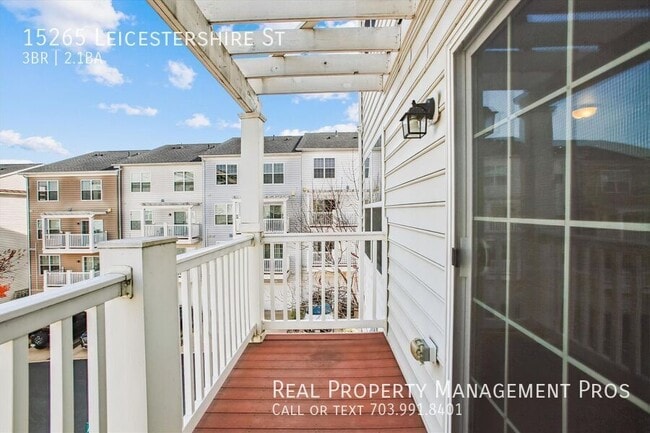 Building Photo - 15265 Leicestershire St