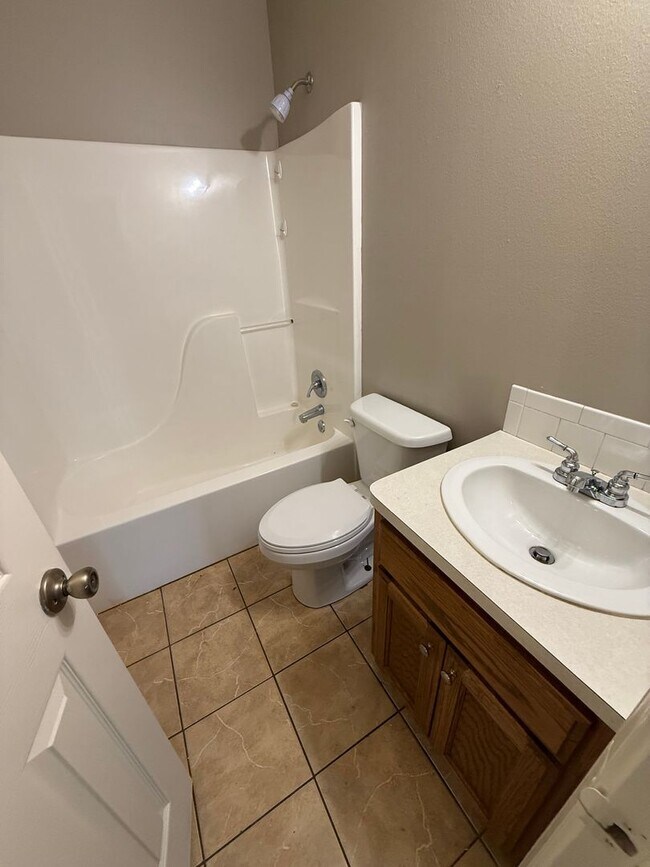 Building Photo - 1807 Wilder Ln