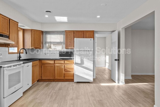 Building Photo - 1503 Wexford Ave