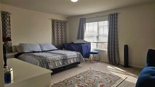 Building Photo - 1268 Bradley Cir