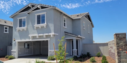 Building Photo - BRAND NEW (Solar) 4/2.5 Roseville!  Please...