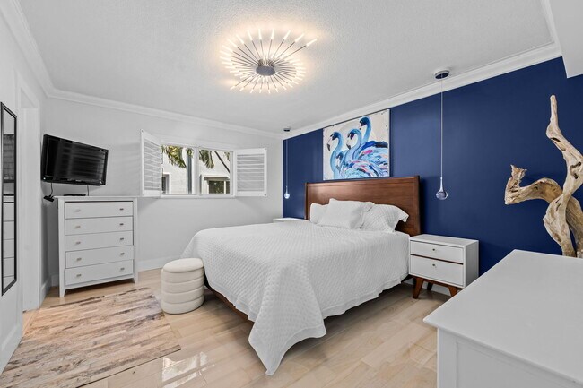 Building Photo - 1024 Bel Air Dr