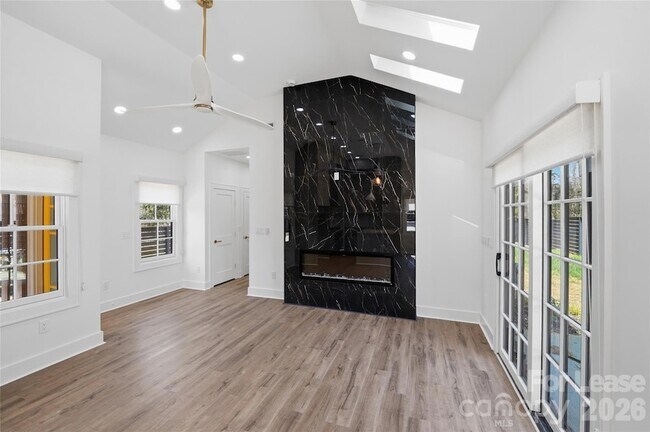 Building Photo - 1840 Merriman Ave