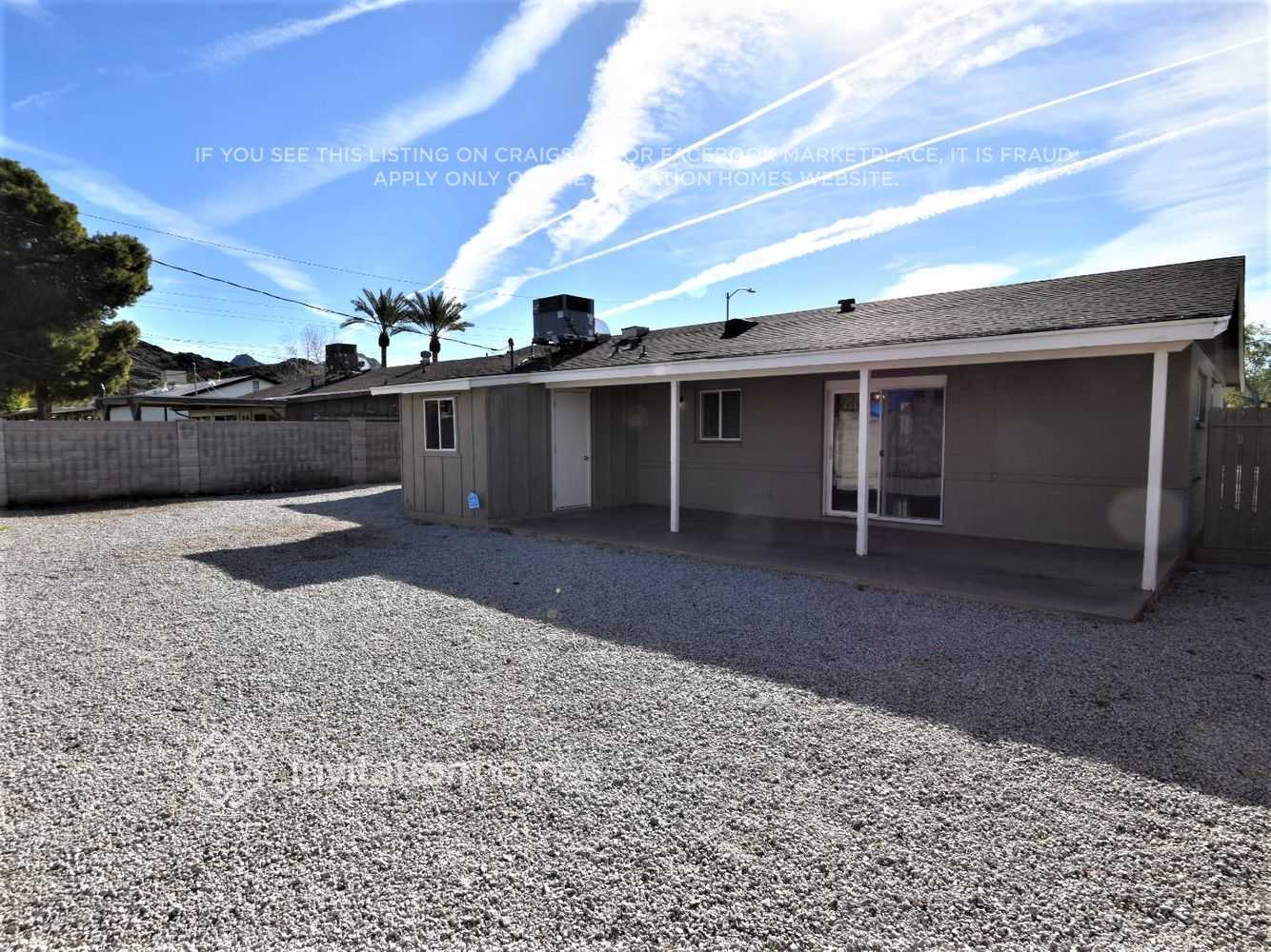 Building Photo - 1134 E Diana Ave