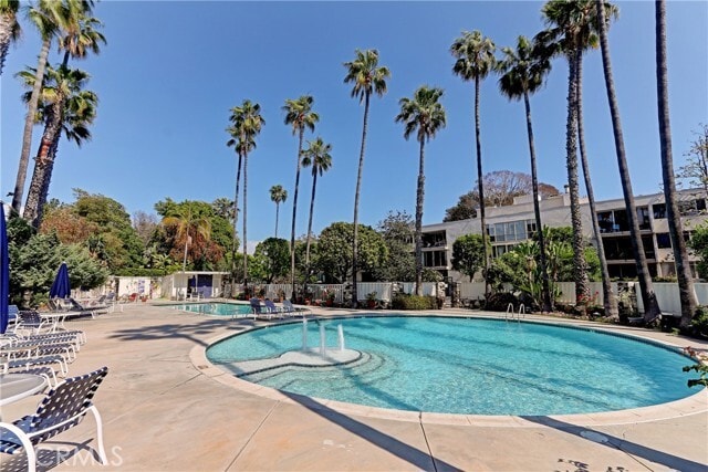 Building Photo - 241 S Barrington Ave