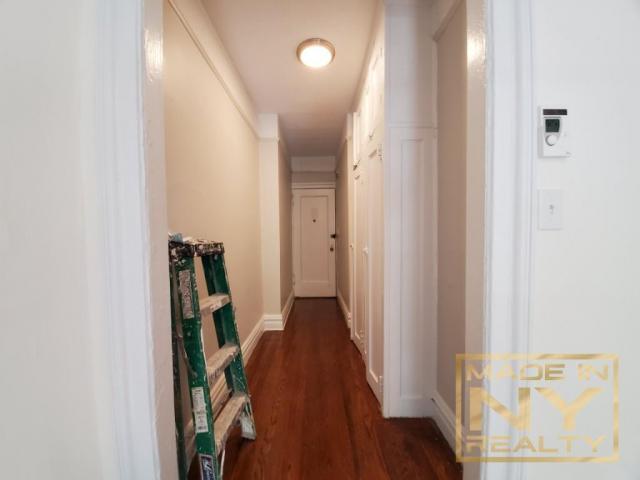 Building Photo - 1 bedroom in ASTORIA NY 11106