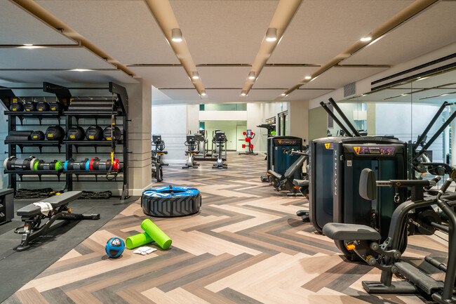 24-Hour Access Fitness Studio - 400 S Broadway