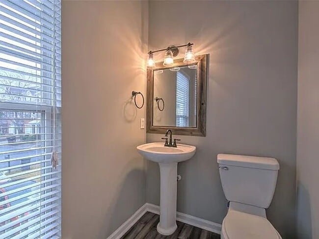 Building Photo - Location, Location!