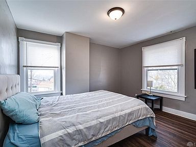 Master Bed - 125 Linsan Ct