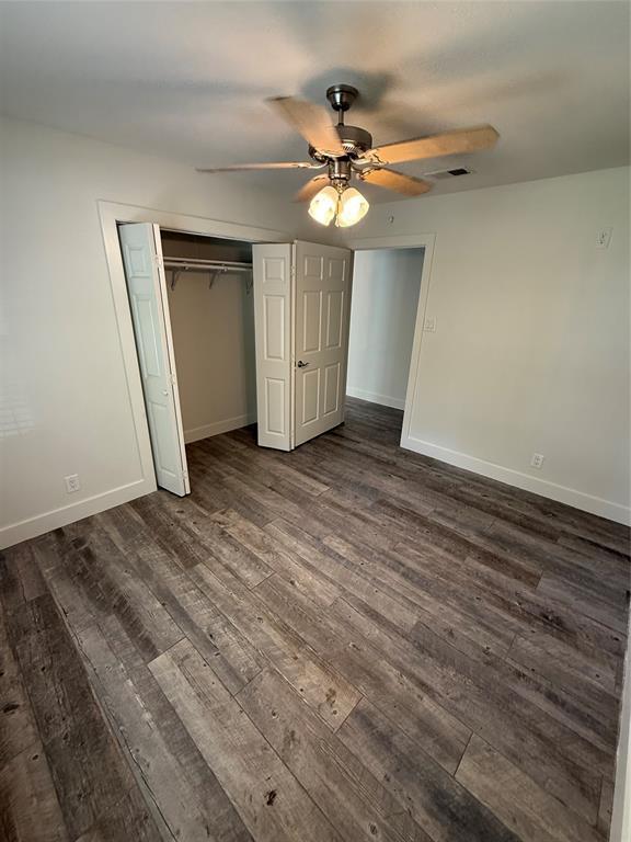 Building Photo - 210 Bluff Dr