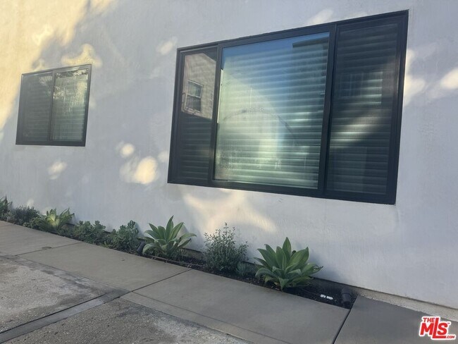 Building Photo - 8261-8264 4th St