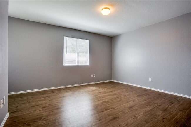 Building Photo - 3013 Caleb Dr