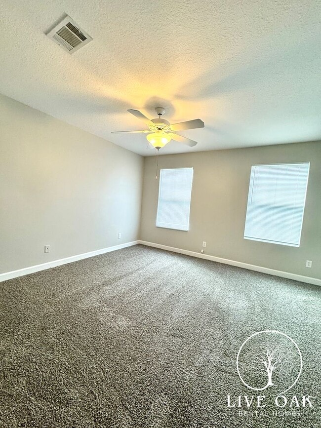 Building Photo - 125 Governors Blvd