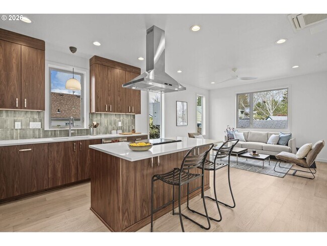 Building Photo - BRAND NEW stylish and modern Mt. Tabor stunner! Available Now!!