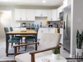 Building Photo - 4523 W Montague Ave