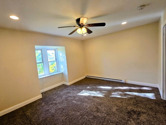 Building Photo - 615 N Eighth St