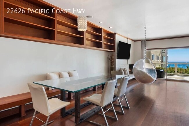 Building Photo - 22626 Pacific Coast Hwy