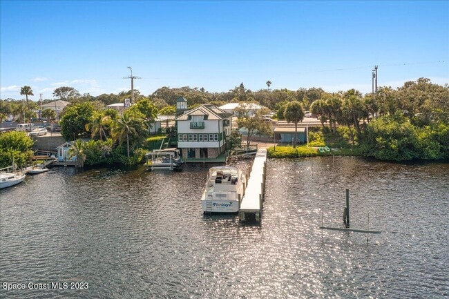 Building Photo - 973 N Harbor City Blvd