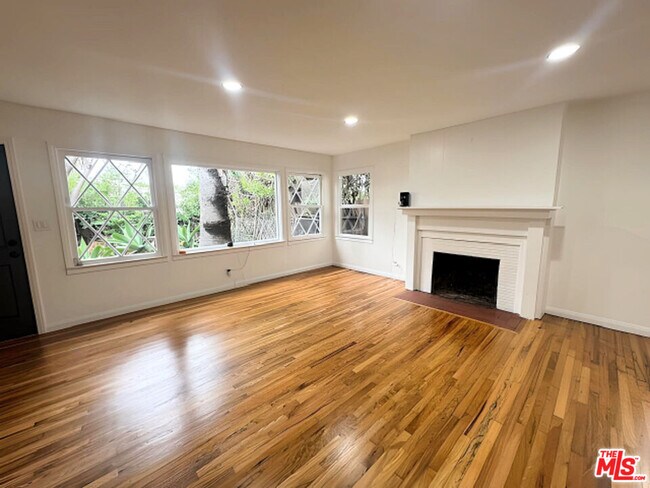 Building Photo - 3416 Boone Ave