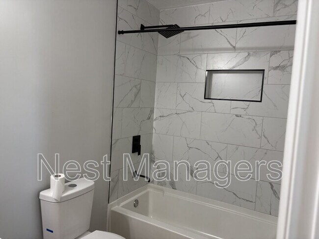 Building Photo - 7212 Reedy Creek Dr
