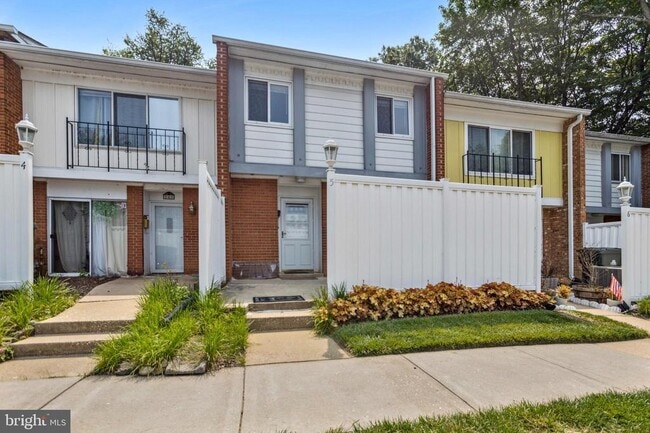 Building Photo - 5 Cornwallis Square