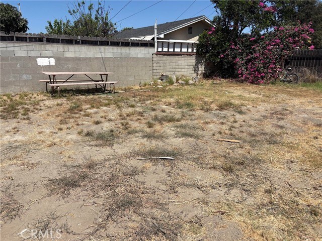 Building Photo - 13727 Fairford Ave