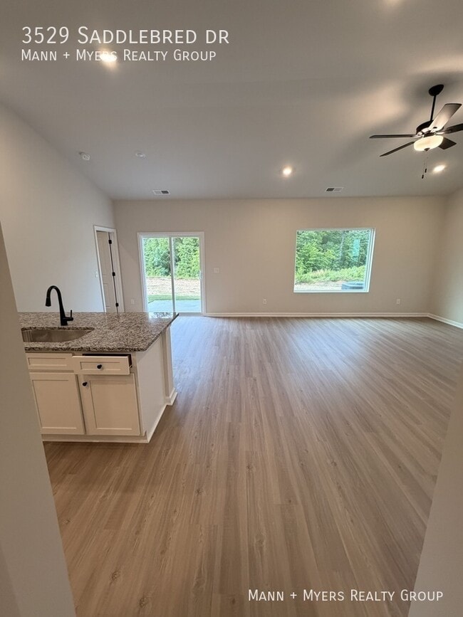 Building Photo - 3529 Saddlebred Dr