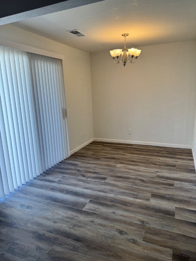 Building Photo - Welcome to this beautifully renovated 2-bedroom, 1.5-bathroom condo located in the highly desirab...