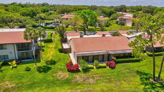 Building Photo - 21922 Cypress Dr