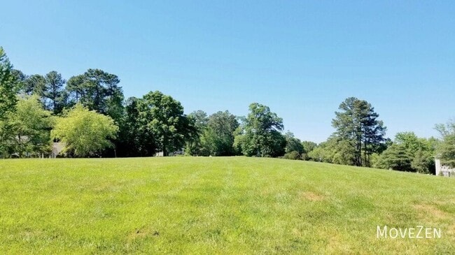 Building Photo - 120 Shady Meadow Cir