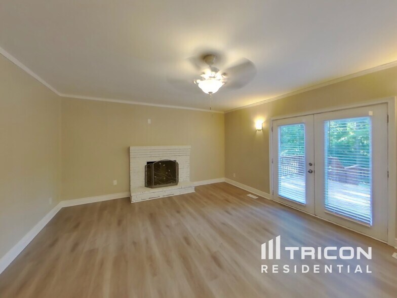 Building Photo - 519 Falaise Dr