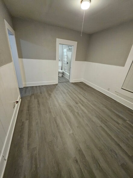 Building Photo - 287 Lake Ave