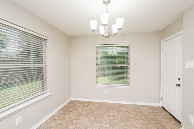 Building Photo - 3802 Parry Ct