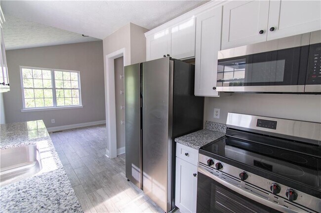 Building Photo - 270 Irwin Mill Rd SE